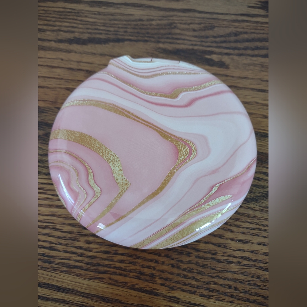 Fancii Lumi Luxe Compact Lighted Mirror - Picture 2 of 6